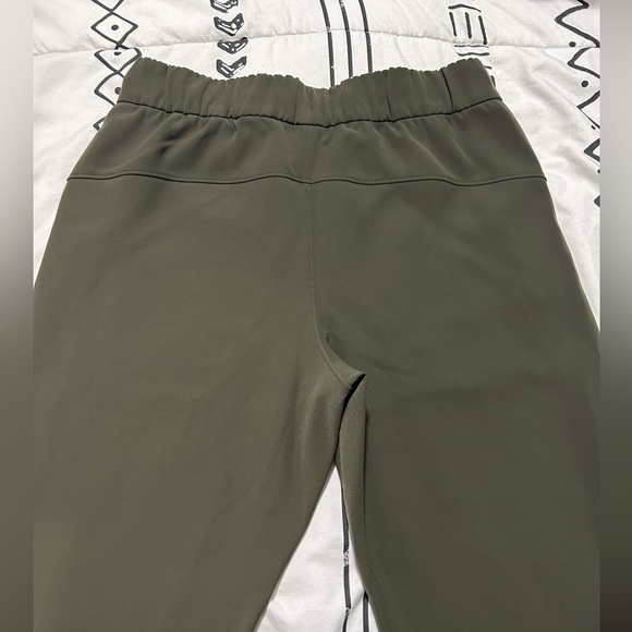 Lululemon On The Fly Joggers - Picture 4 of 7